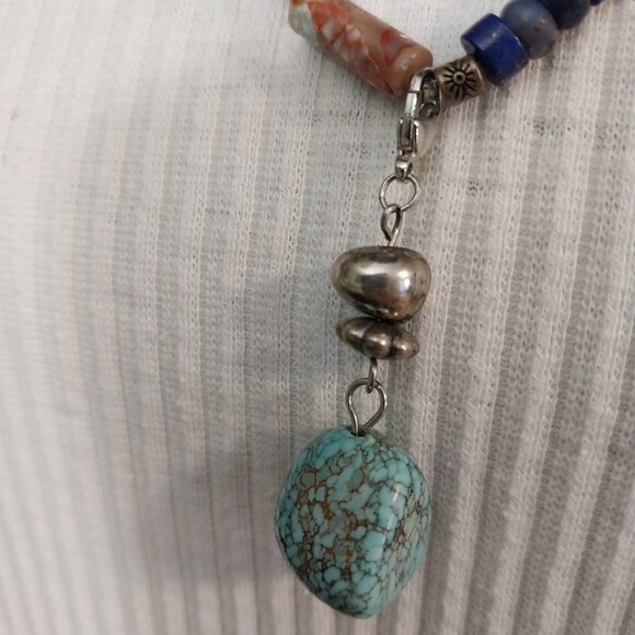 3365 Stone Bead Necklace plus two Cuff Bracelets, Estate Finds. - Picture 2 of 12